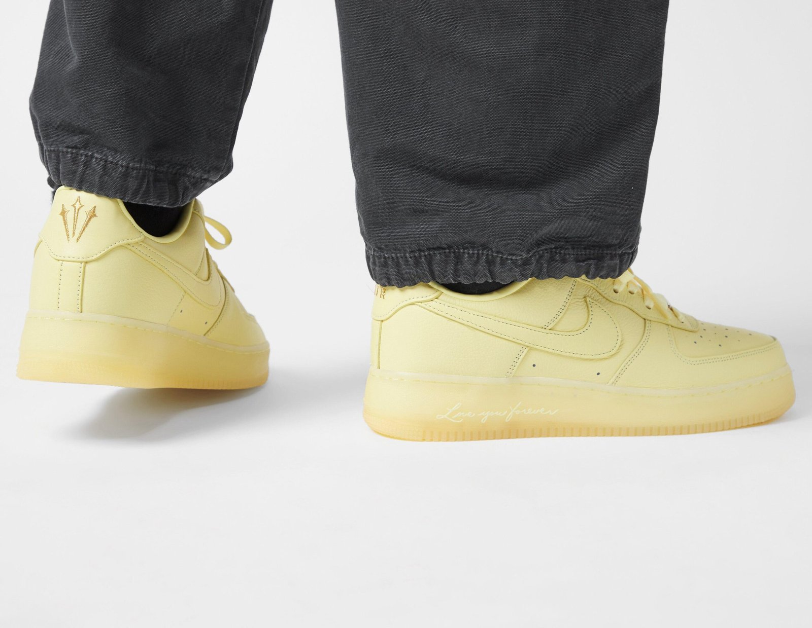 Nike x NOCTA Air Force 1 Low 'Certified Lover Boy' - Imagen 2