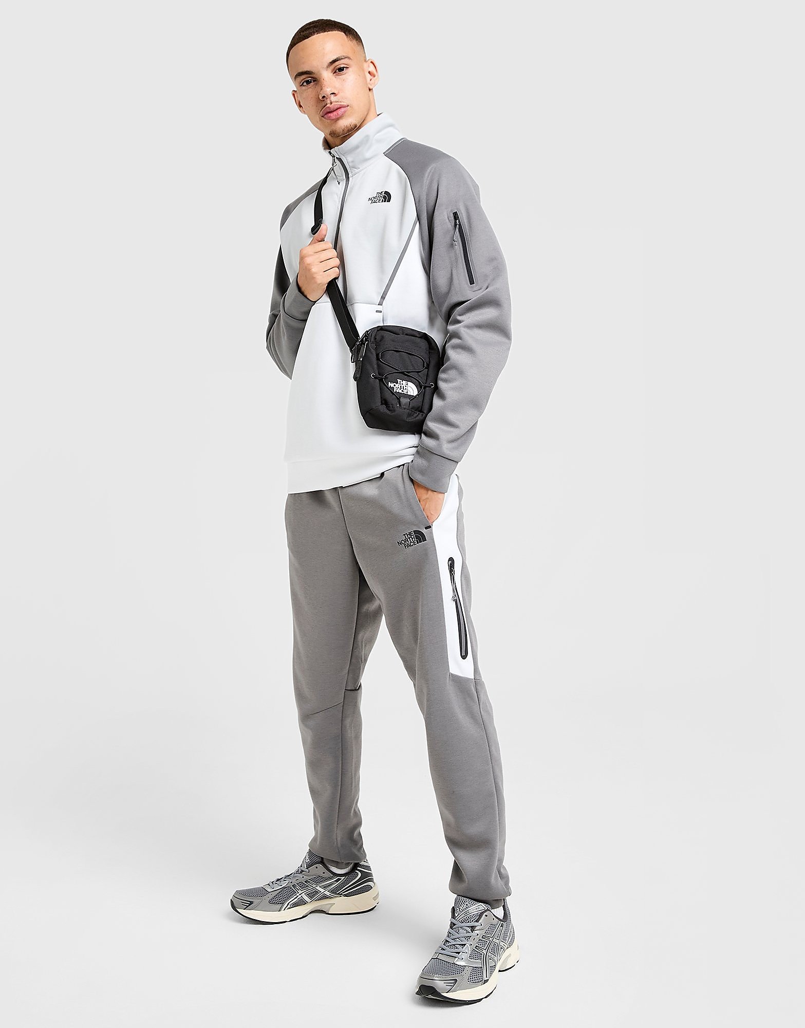 The North Face Pantalón de chándal Tek, Gris