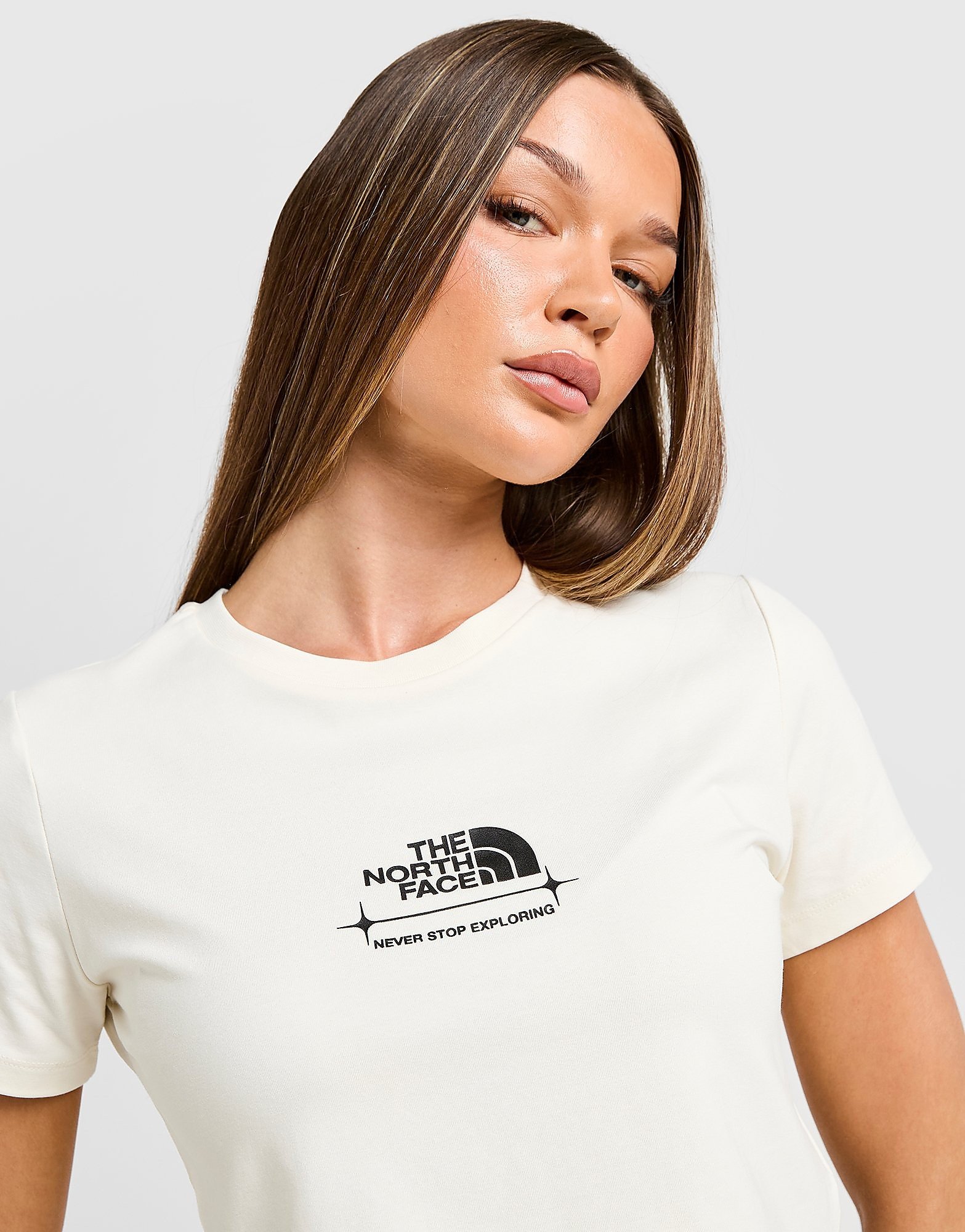 The North Face Camiseta Slim Never Stop Exploring, Crema